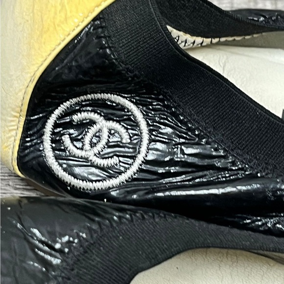 Chanel Patent Two Tone Ballet Flats - Picture 7 of 11